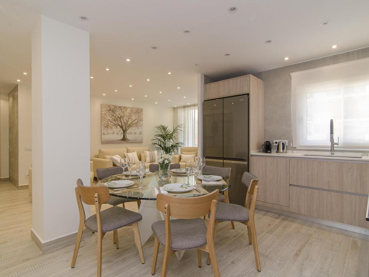 Sitges Spaces Oasis Suites- 4 Bedroom, 4 Ensuite Bathrooms, Terrace, Pool, Sitges Centre Esterno foto