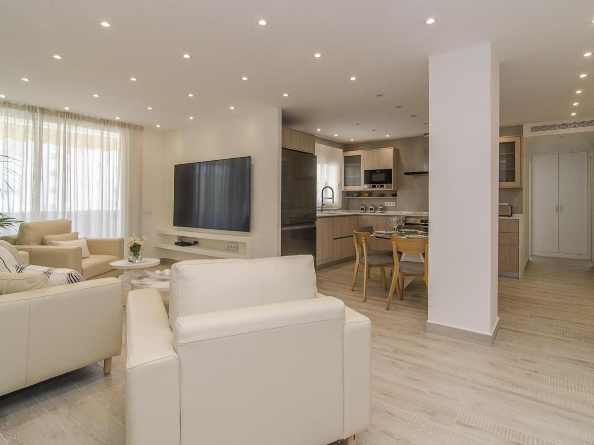 Sitges Spaces Oasis Suites- 4 Bedroom, 4 Ensuite Bathrooms, Terrace, Pool, Sitges Centre Esterno foto