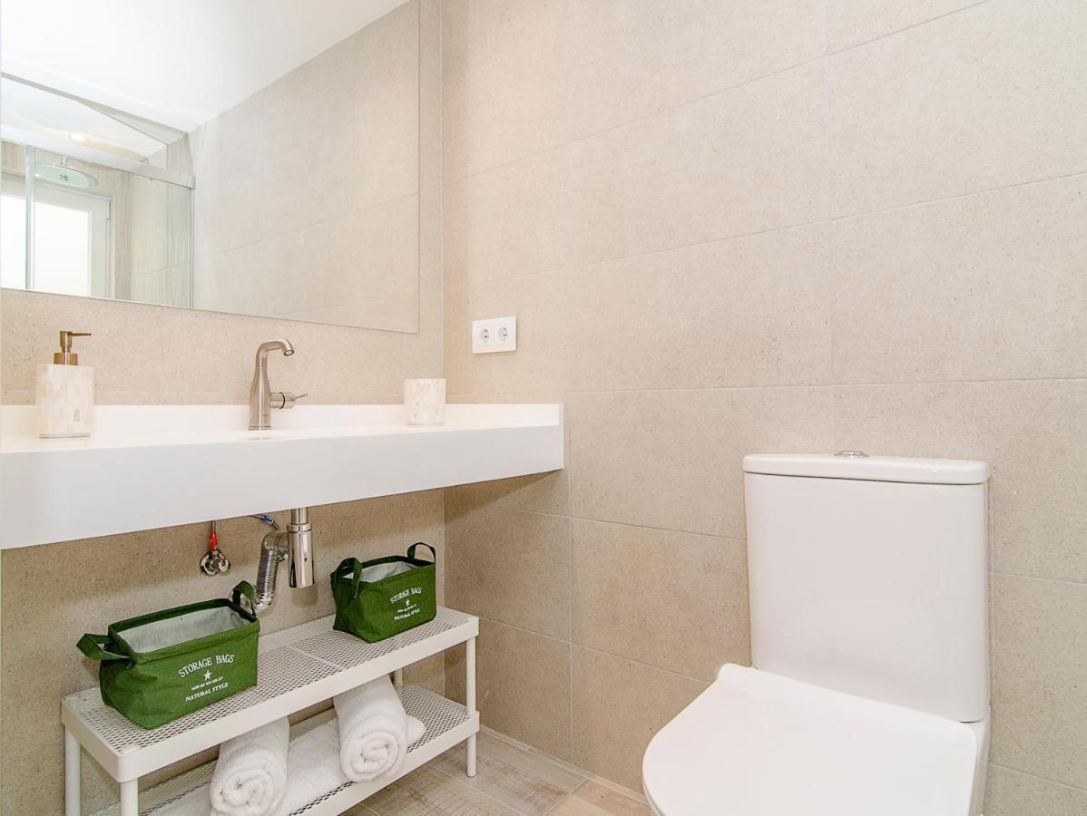 Sitges Spaces Oasis Suites- 4 Bedroom, 4 Ensuite Bathrooms, Terrace, Pool, Sitges Centre Esterno foto
