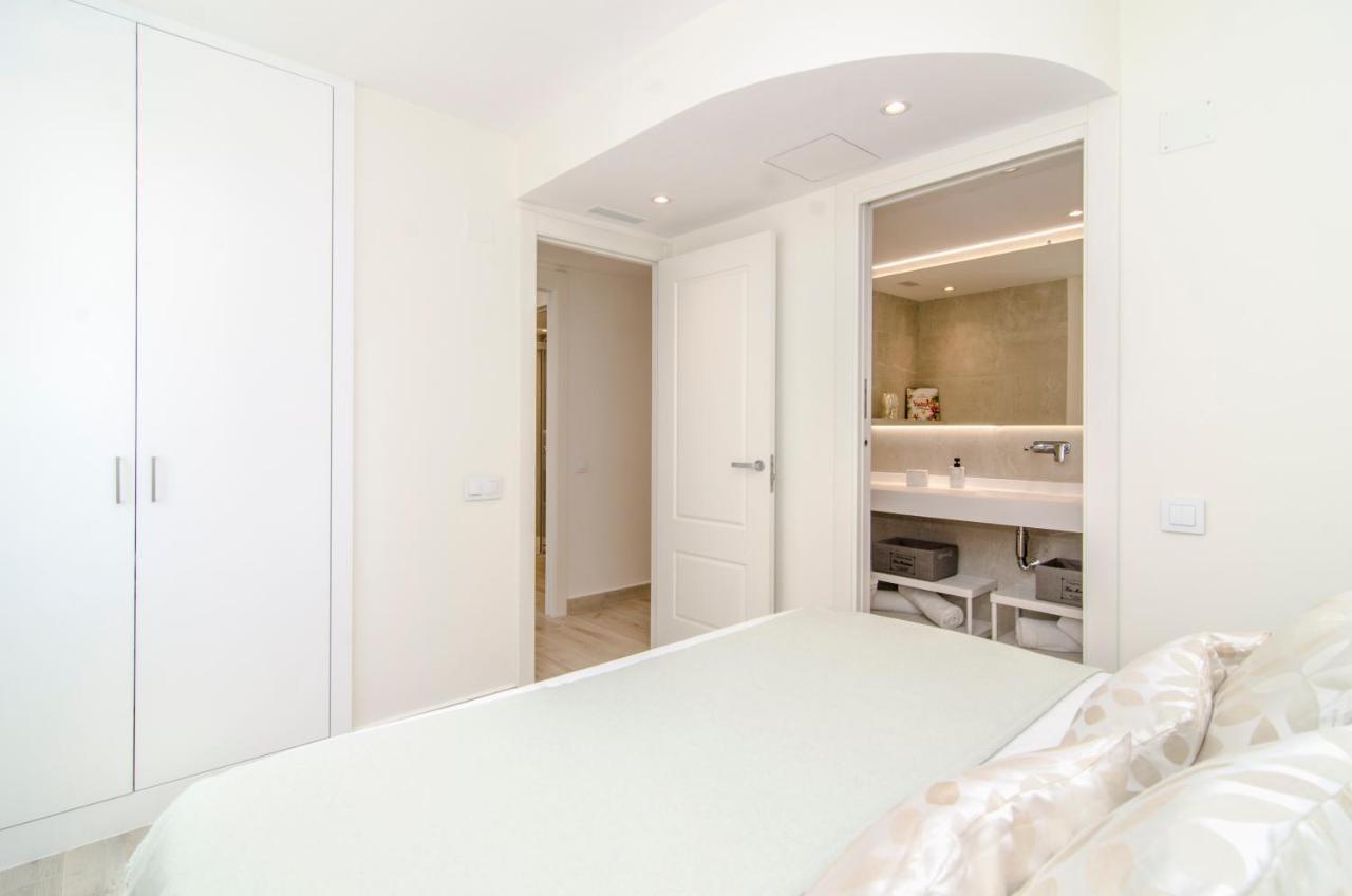 Sitges Spaces Oasis Suites- 4 Bedroom, 4 Ensuite Bathrooms, Terrace, Pool, Sitges Centre Esterno foto